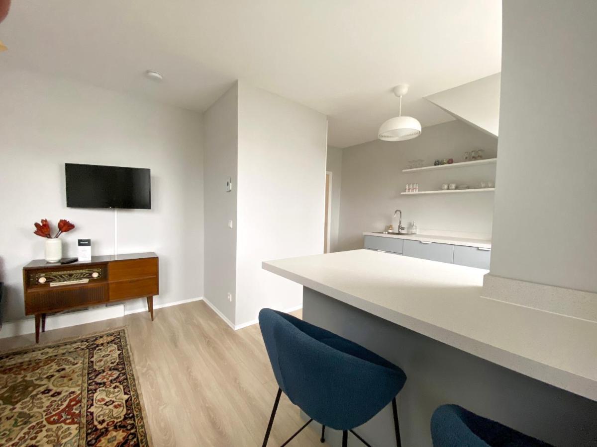 Zentrale Ferienwohnung Fuer Bis Zu 4 Personen เบรเมอร์ฮาเฟิน ภายนอก รูปภาพ